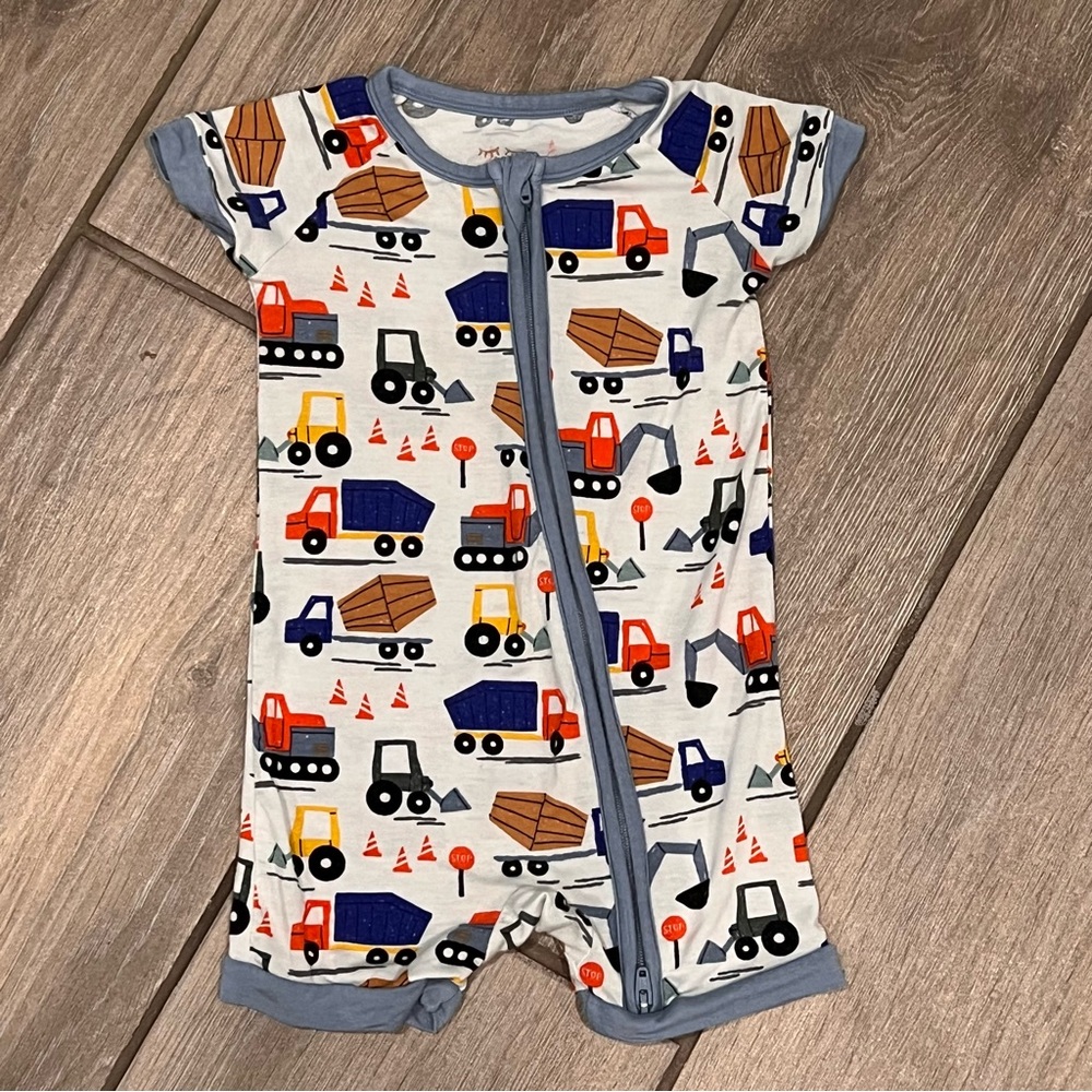 Little Sleepies “Construction” Shorty Zippy